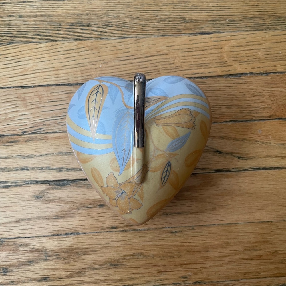 Ceramic Heart Shaped Trinket/Jewelry Dish